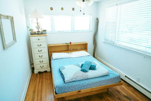 Vintage Beach House, Perfectly Located