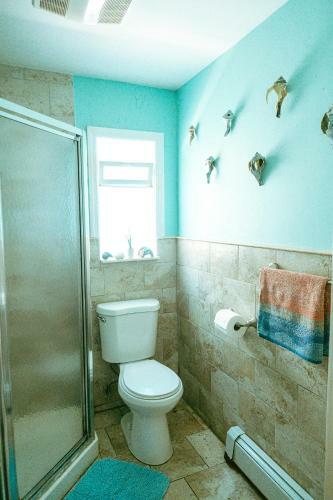 Vintage Beach House, Perfectly Located