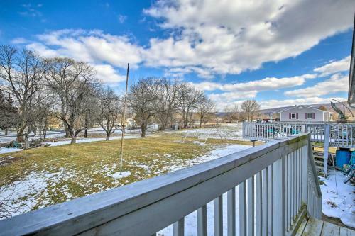 Apartamento Hopewell Junction Escape With Community Pool!
