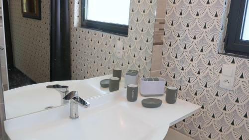 Holiday Home Kerlouan - Bre05111c-f