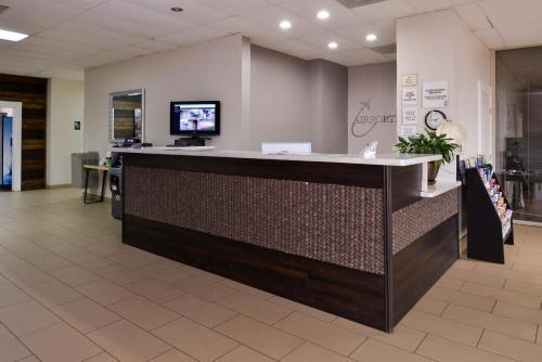 Motel Airport Inn