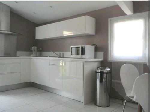 Hostal Maisonnette Guest Home