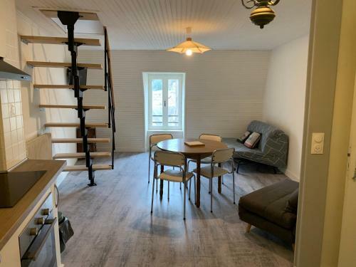 Apartamento Appartement Duplex Avec Wifi Proche Du Centre