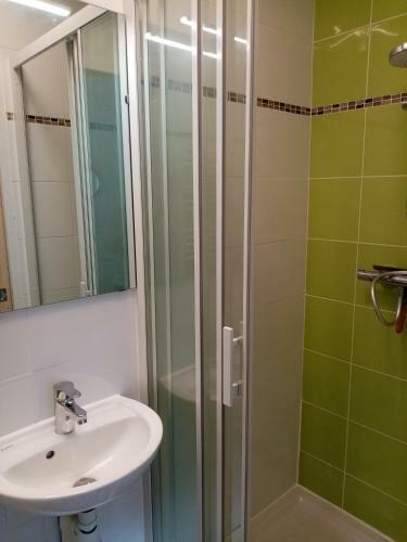 G�te Les Monts Dores Maisonnette