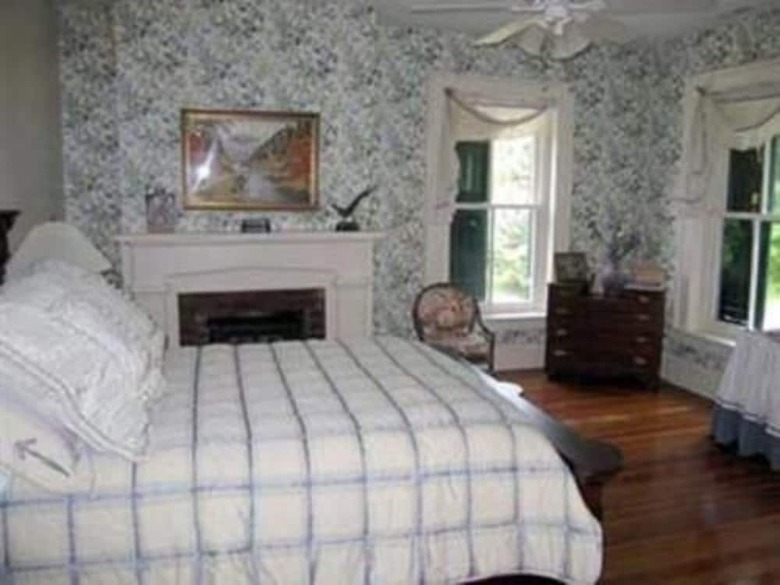 Rockwood Manor Bed & Breakfast