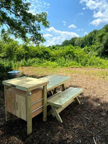 Tentrr Signature Site - Lower Pond Tent