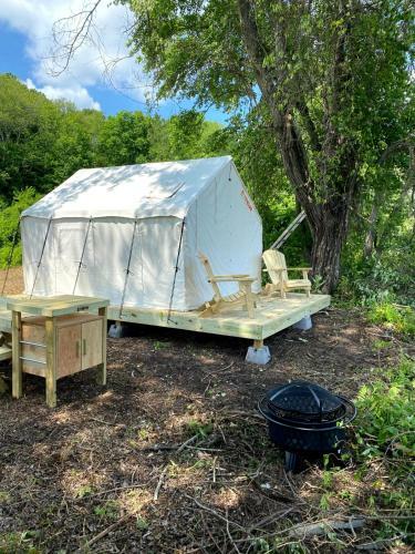 Tentrr Signature Site - Lower Pond Tent