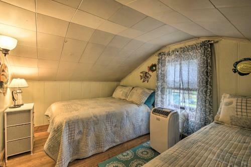 Lakeside Kent Home With Pier And Boat Ramp Access