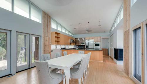 Stunning South Hampton Retreat