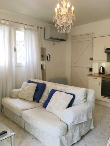 Villa De Charme Avec Vue Superbe � 10 Km De La Mer