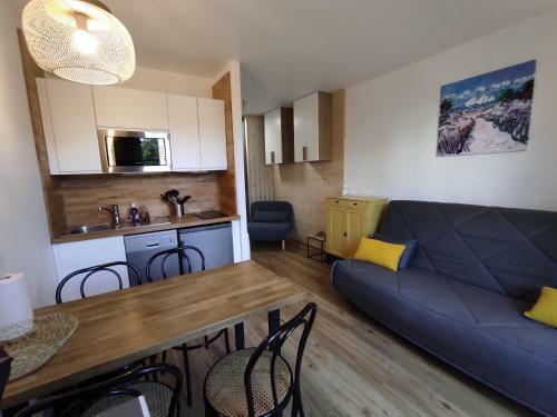 Apartamento Studio Avec Terrasse Et Parking 200m Plage Et Commerces