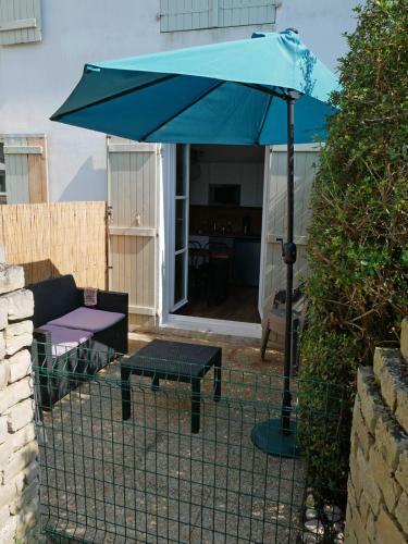 Apartamento Studio Avec Terrasse Et Parking 200m Plage Et Commerces