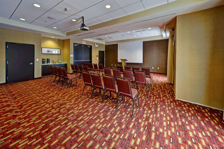 Hotel Courtyard By Marriott Westbury Long Island