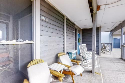 Island Beach & Racquet Club III
