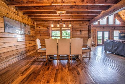 Black Mountain Hilltop Retreat