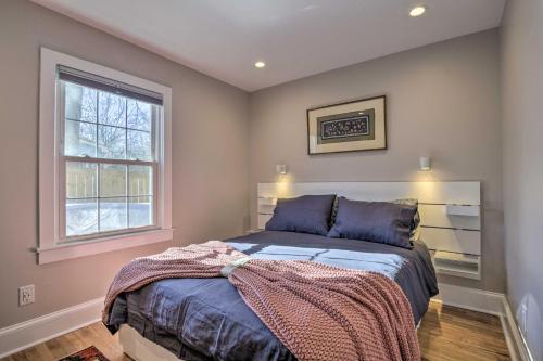 Renovated Carrboro Home With Deck And Fire Pit!