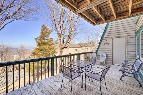 Apartamento Beech Mountain Retreat With Decks And Mtn Views!