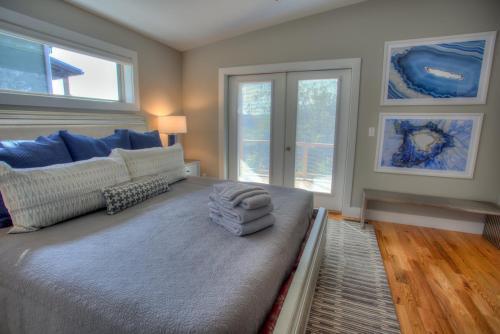 Upstream Cottage