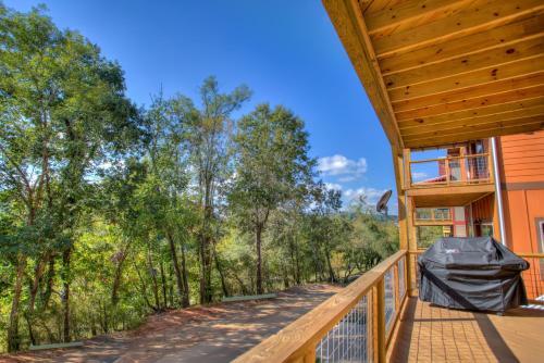 Upstream Cottage