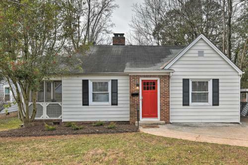 Charlotte Area Cottage About 4 Mi To Downtown!