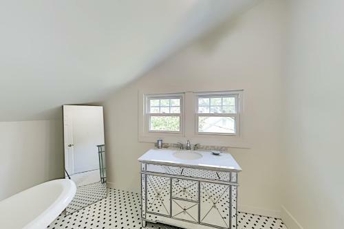 North Whitted Escape