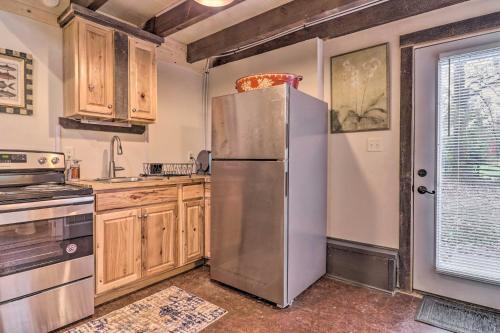 Apartamento Rustic Farm Stay In A Hendersonville Studio!