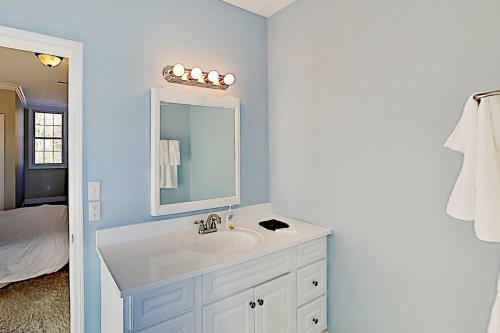 Jeter Mountain Manor