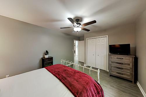 Serenity Mountain Oasis