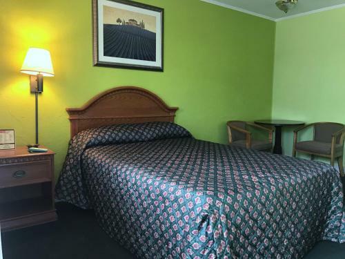 Hotel Economy Inn