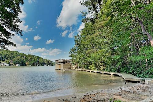 Lakeside Bliss