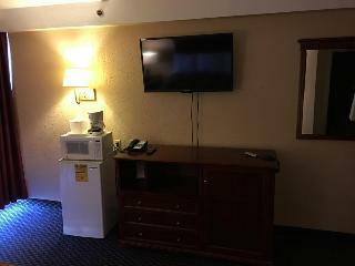 Hotel Rodeway Inn At Fort Lee
