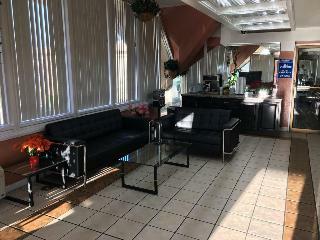 Hotel Rodeway Inn At Fort Lee