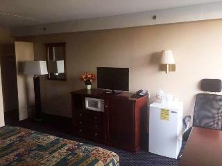 Hotel Rodeway Inn At Fort Lee