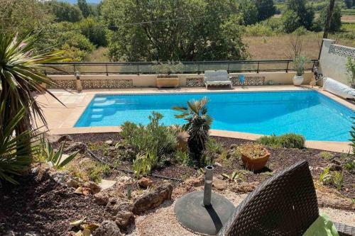 Villa Proven�ale Le Mas Busien