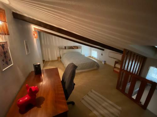 Maison Proven�ale Sur 800m� De Terrain Et Piscine