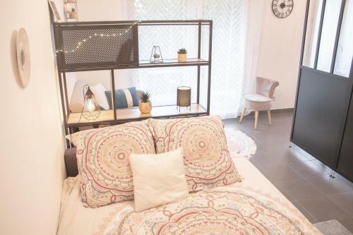 Apartamento Joli Studio Avec Jardin Proche Confluence (lyon) - Netflix