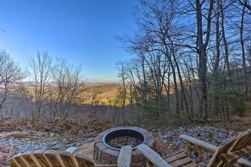 Family-friendly Sparta Cabin With Mtn Views!