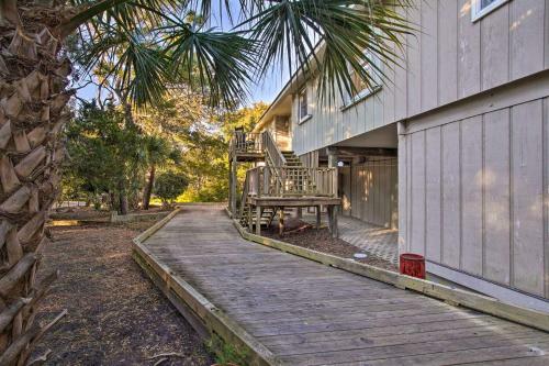 Island House Fire Pit, Golf Carts And 3 Decks!