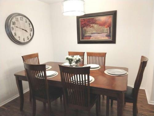 Apartamento Awesome Condo In Central Raleigh