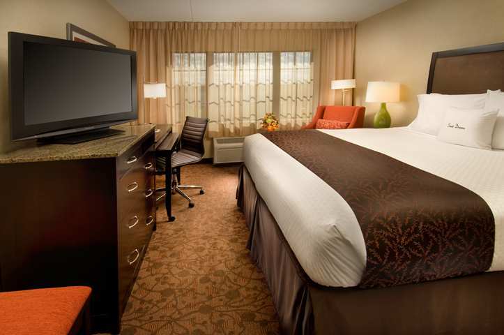 Hotel Doubletree By Hilton Dulles Airport-sterling