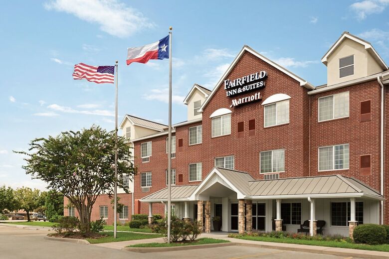 Hotel Fairfield Inn And Suites By Marriott Houston The Woodlands
