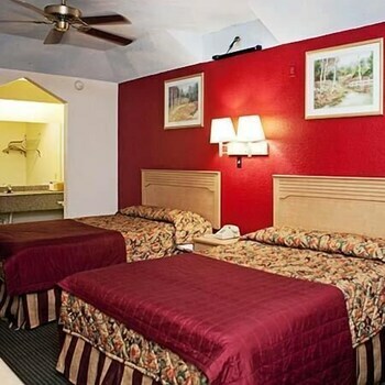 Motel Palace Inn And Suites Willowbrook