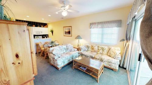Champions By Coastline Resorts