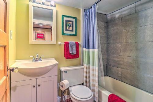 Idyllic Cottage In Dtwn Sylva Hike And Explore