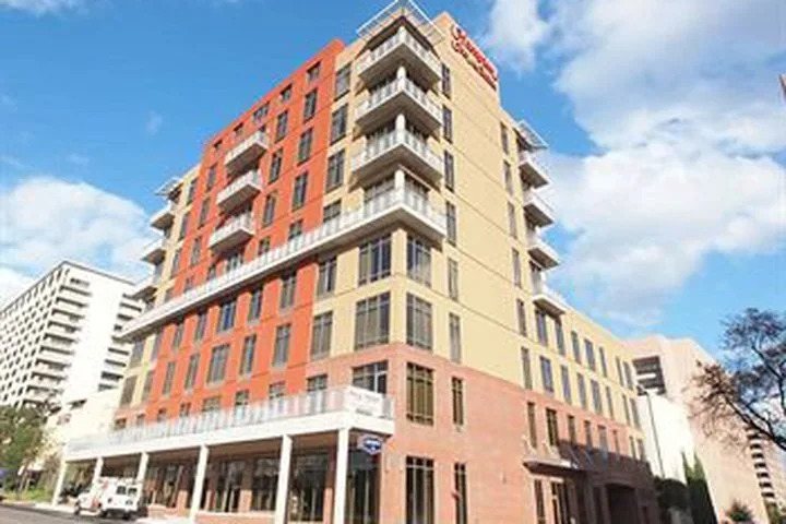 Hotel Hampton Inn And Suites Austin University Capitol