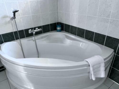 Hostal Sous Les Oliviers Ard�chois