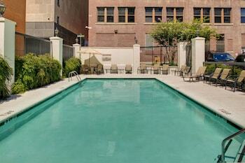 Hotel Springhill Suites Memphis Downtown