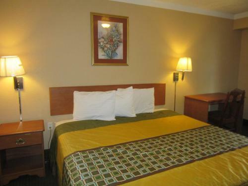 Motel The Crossroads Hotel And Suites Irving