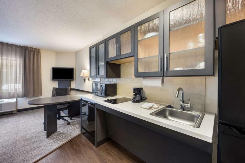 Hotel Candlewood Suites City Centre I-10