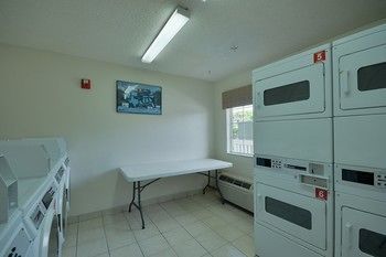 Motel Sun Suites Of Houston-intercontinental